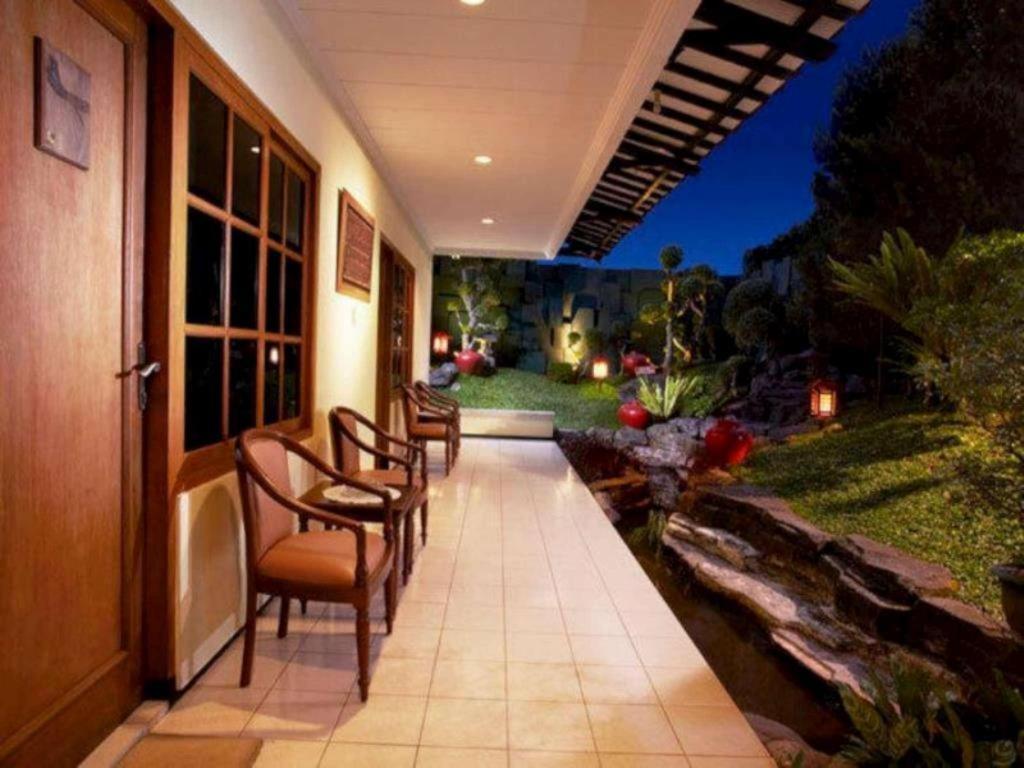 Peti Mas Hotel Yogyakarta Exteriör bild