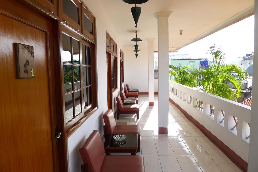 Peti Mas Hotel Yogyakarta Exteriör bild